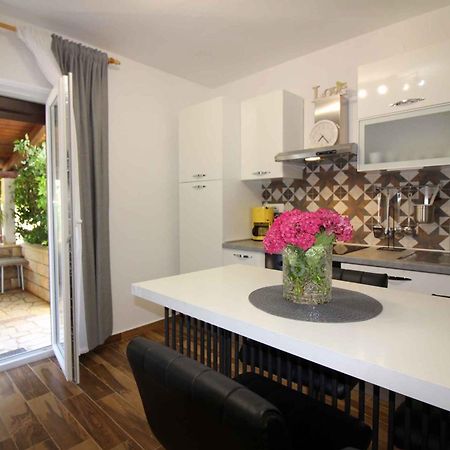 Apartments In Porec/Istrien 9923 المظهر الخارجي الصورة