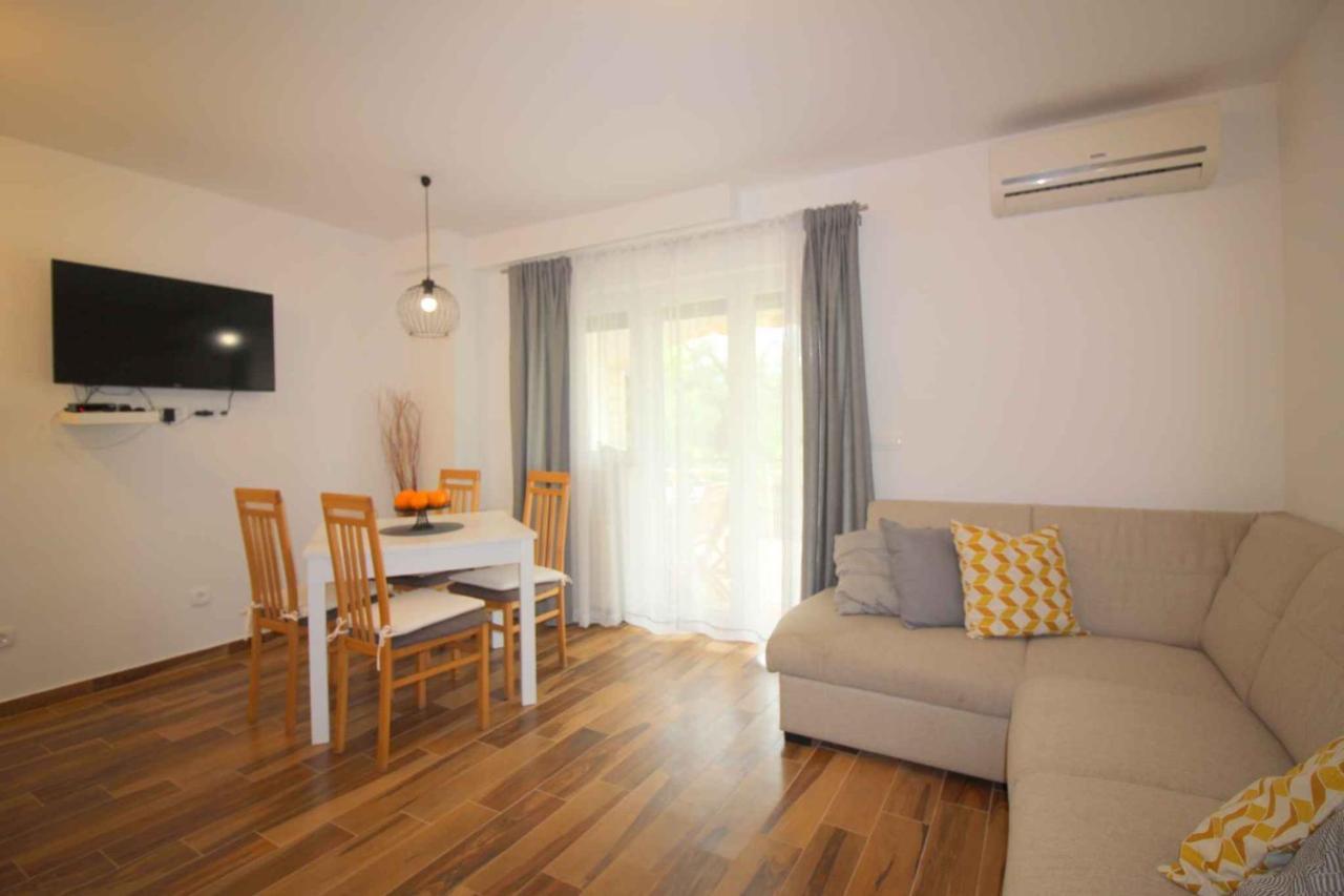 Apartments In Porec/Istrien 9923 المظهر الخارجي الصورة