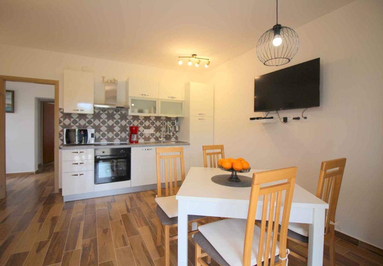 Apartments In Porec/Istrien 9923 المظهر الخارجي الصورة